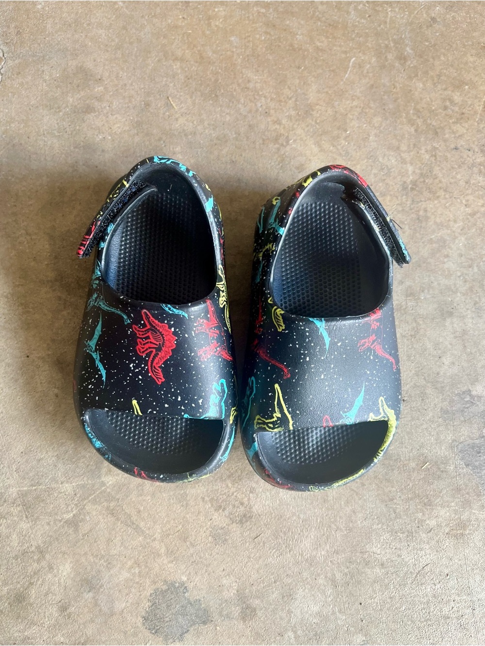 Wonder Nation Black Dinosaur Print Sandals with Multicolor Accents